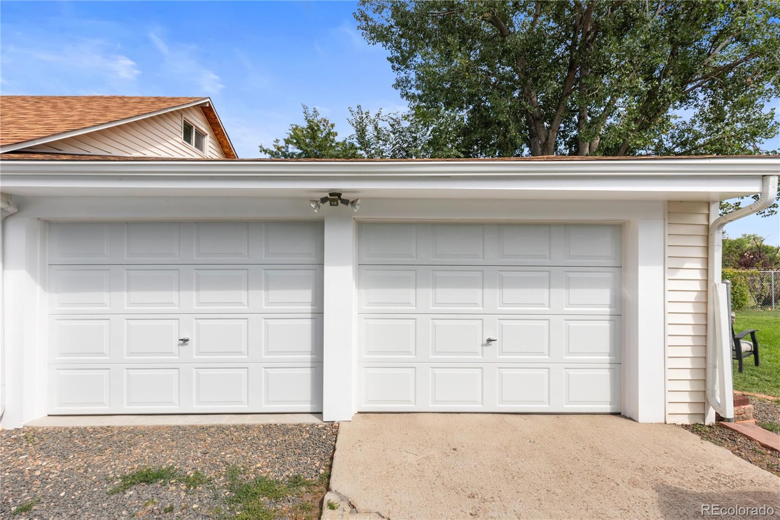 11708 W Katherine Avenue