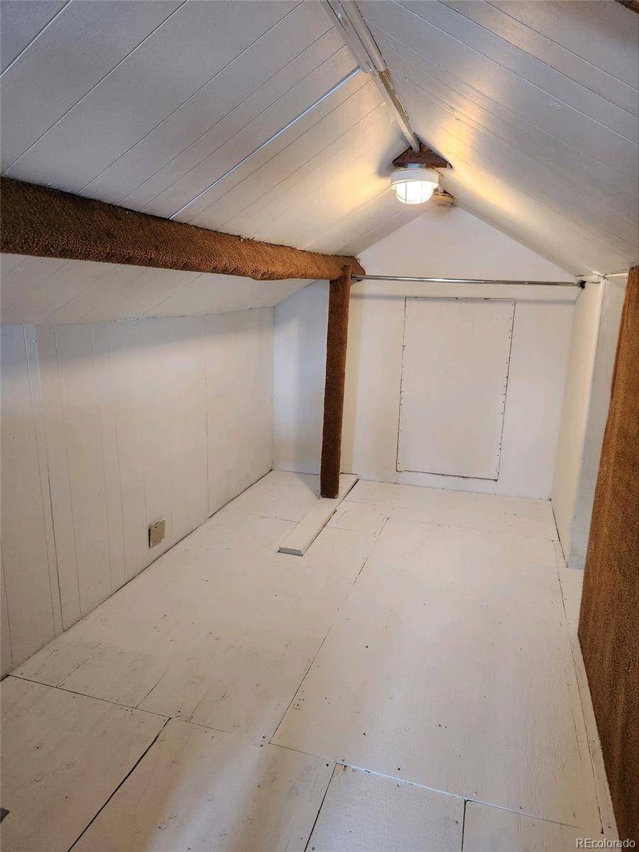 11708 W Katherine Avenue