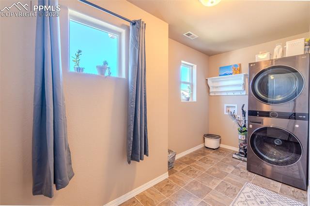 4027 Silver Star Grove