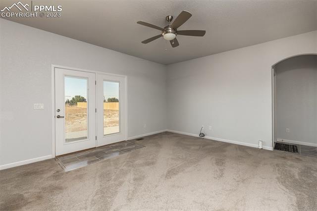 1552 E Escondido Drive