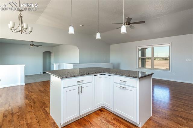 1552 E Escondido Drive