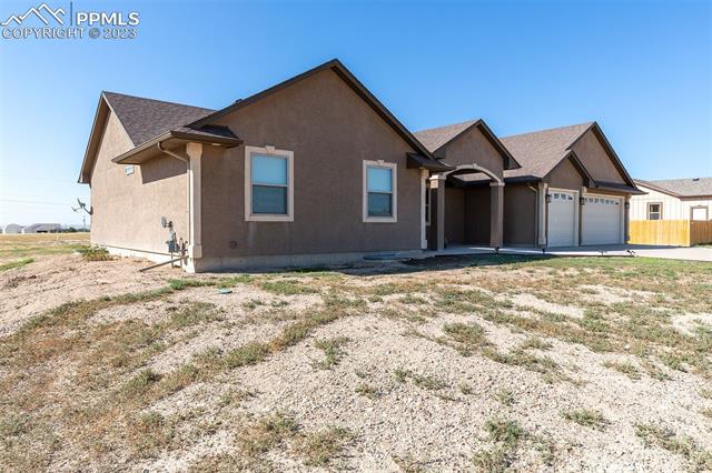 1552 E Escondido Drive