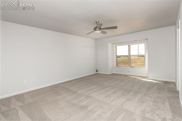 1552 E Escondido Drive