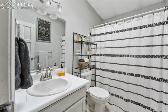 4958 Witches Hollow Lane