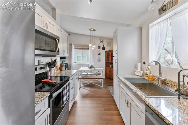 4958 Witches Hollow Lane