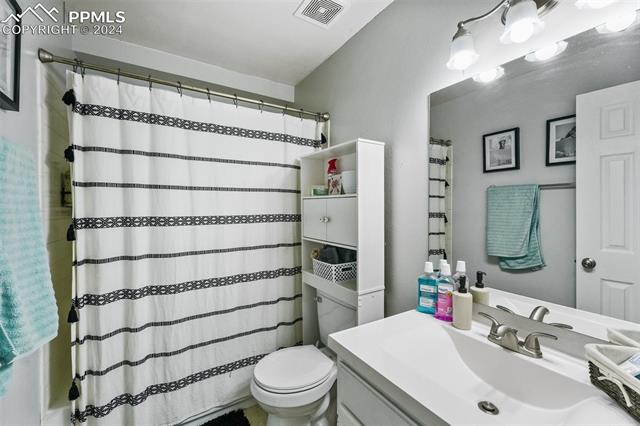 4958 Witches Hollow Lane