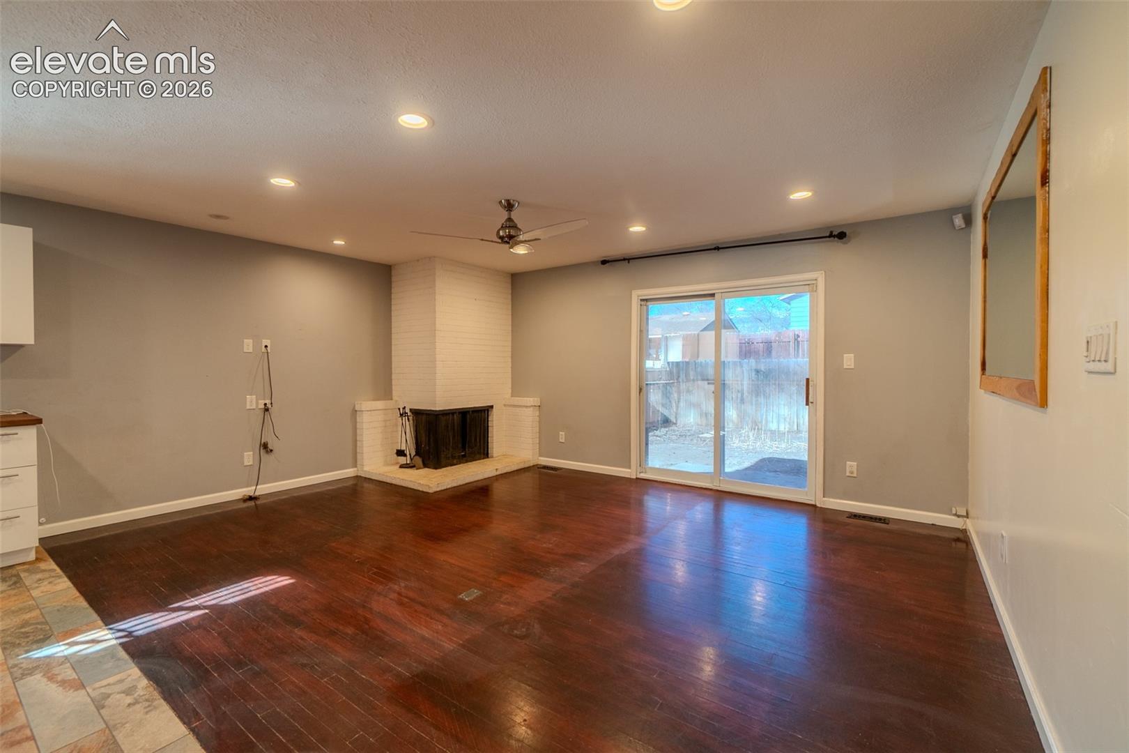 816 S Circle Drive