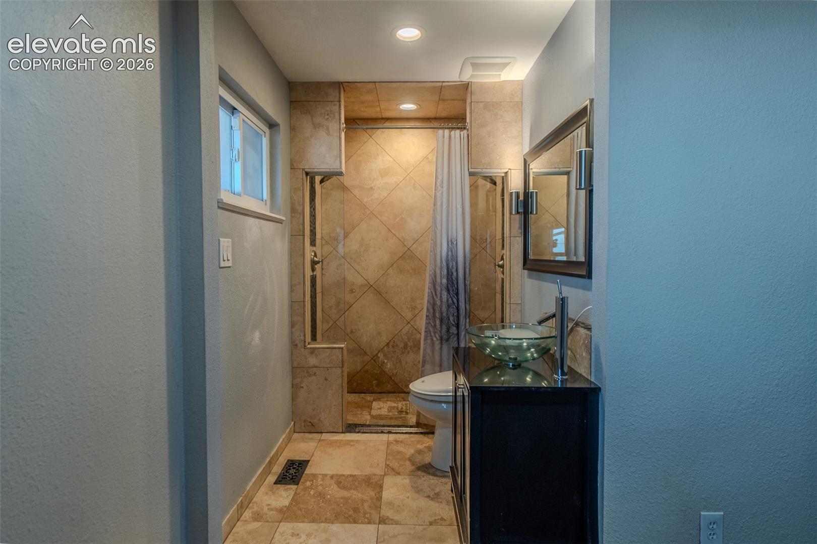 816 S Circle Drive