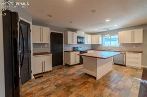 816 S Circle Drive