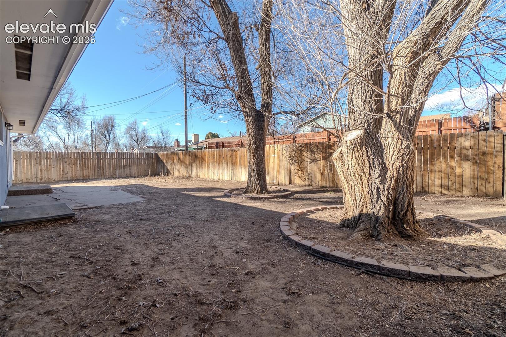 816 S Circle Drive