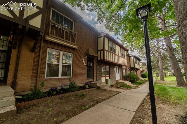 2021 N Academy Boulevard