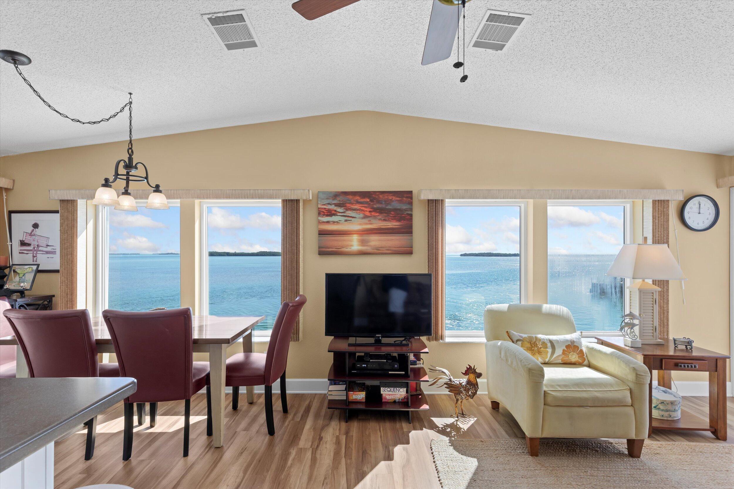 701 Spanish Main Drive Unit: 198
