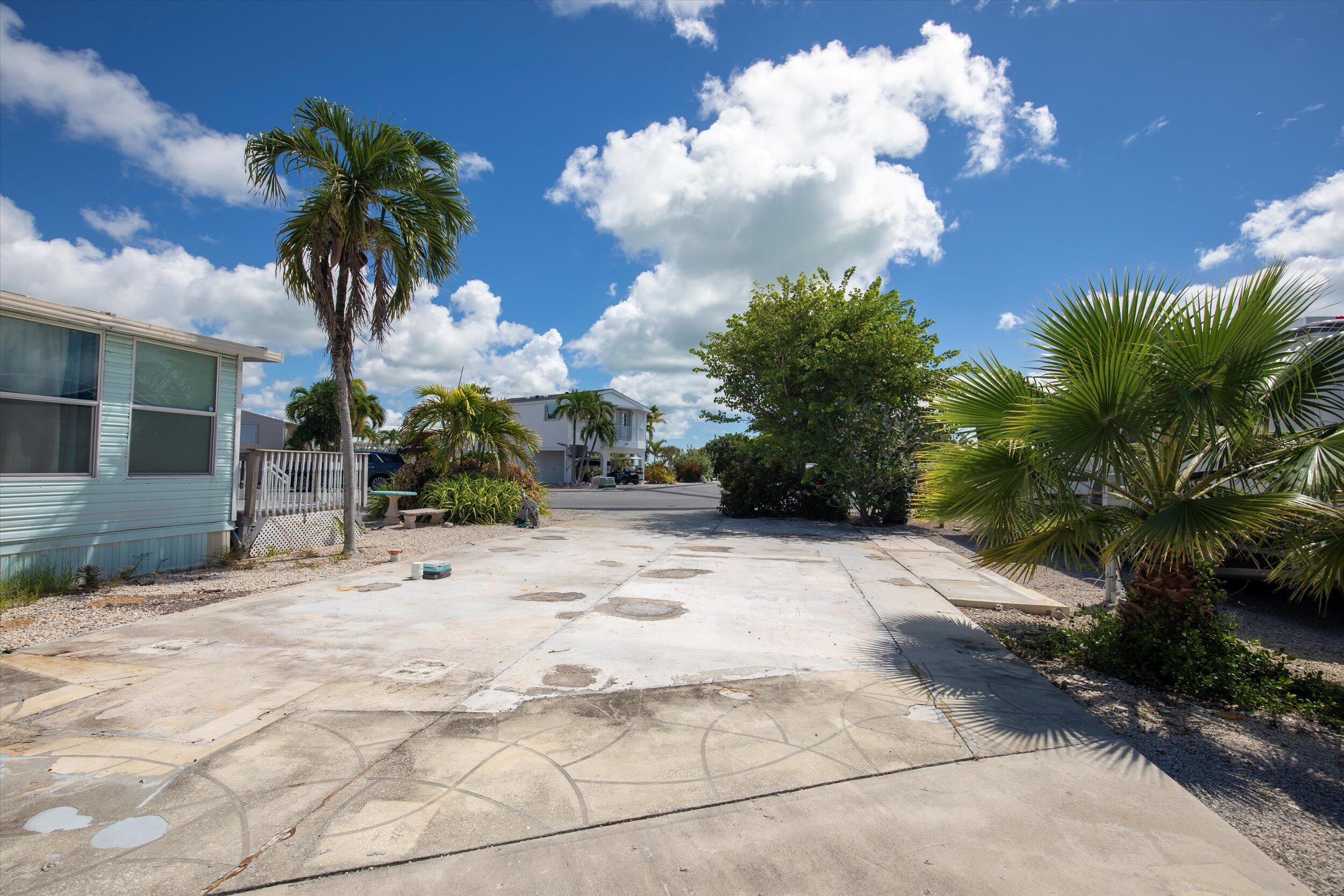 701 Spanish Main Drive Unit: 642