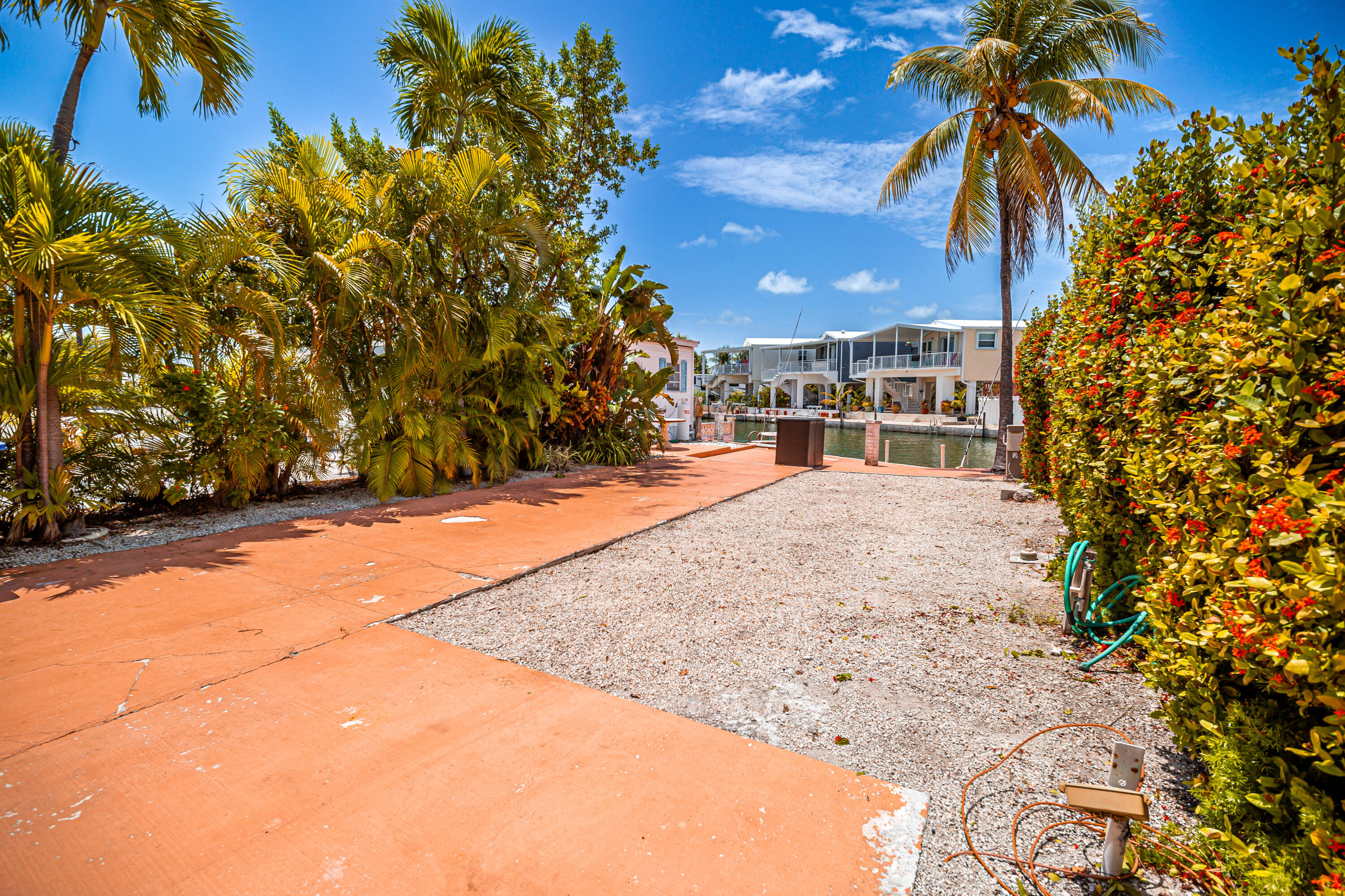 701 Spanish Main Drive Unit: 183