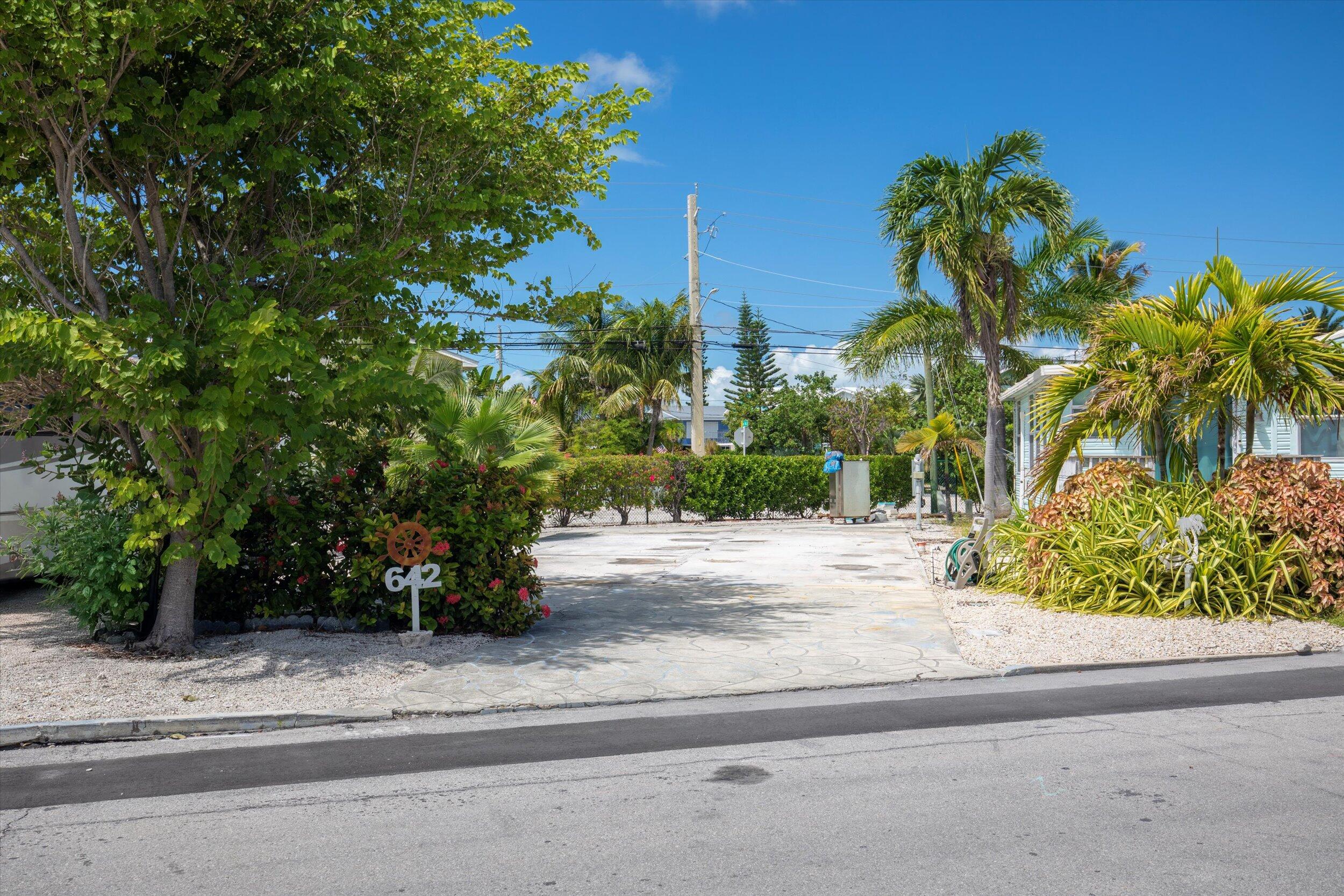 701 Spanish Main Drive Unit: 642