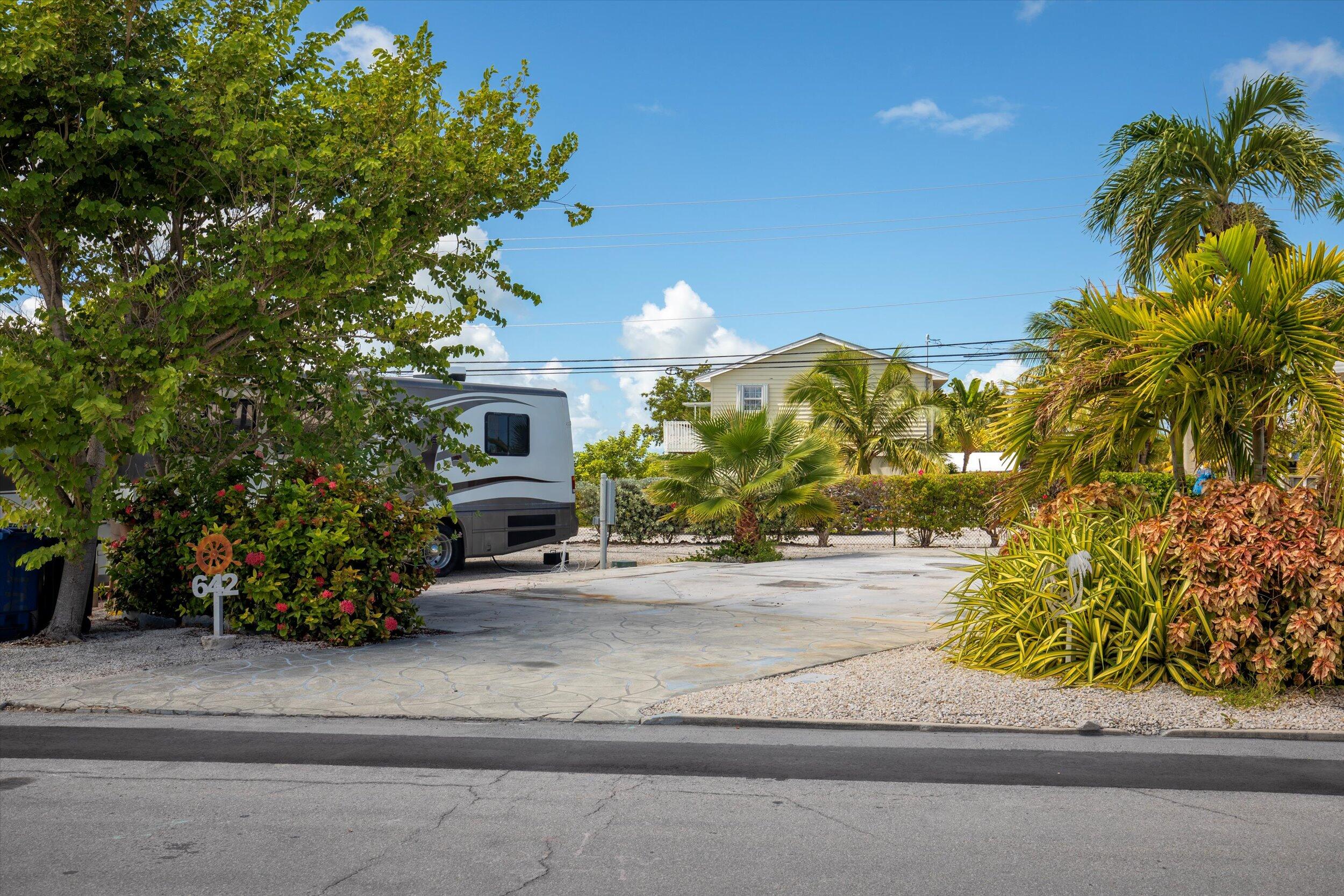 701 Spanish Main Drive Unit: 642