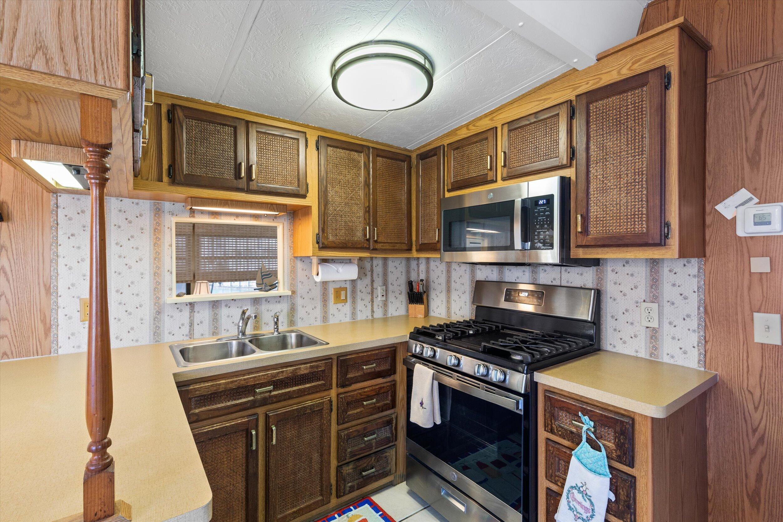 701 Spanish Main Drive Unit: 548