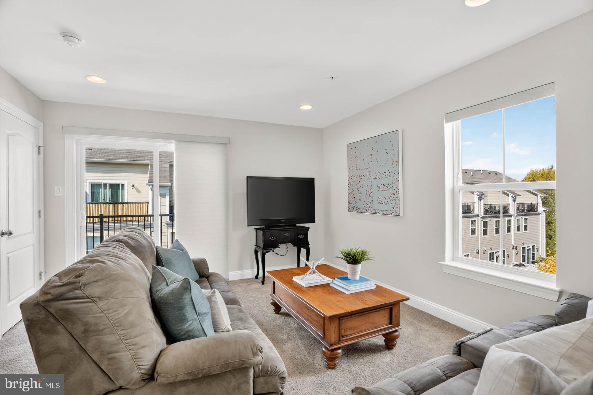 606 JAMES WALKER PLACE