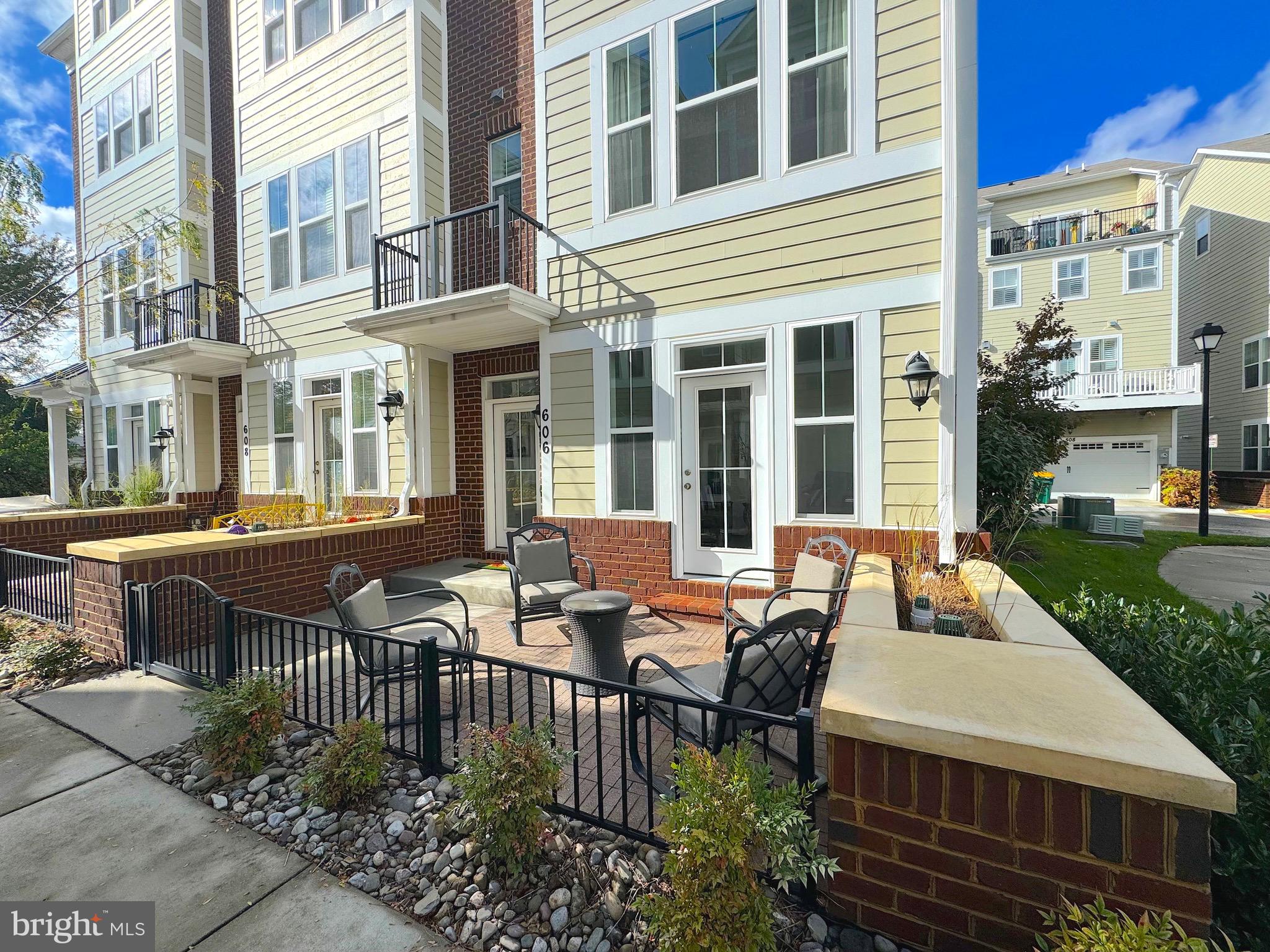 606 JAMES WALKER PLACE