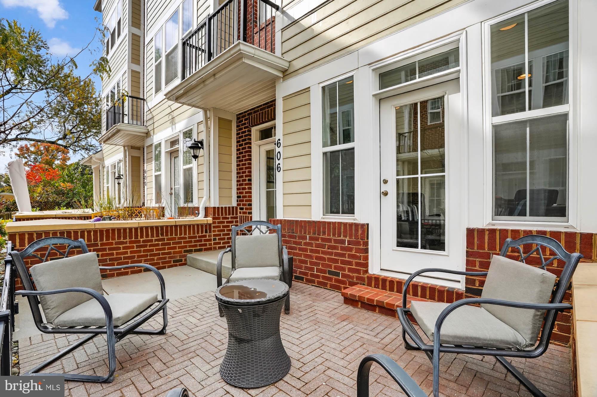 606 JAMES WALKER PLACE