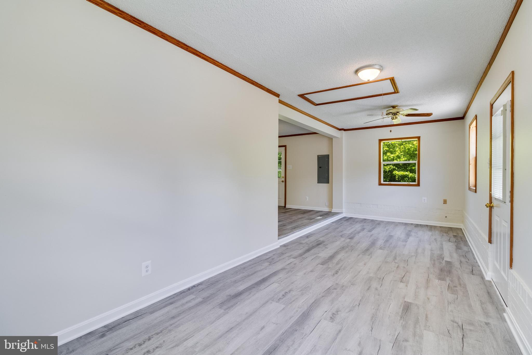 6215 Home Pl