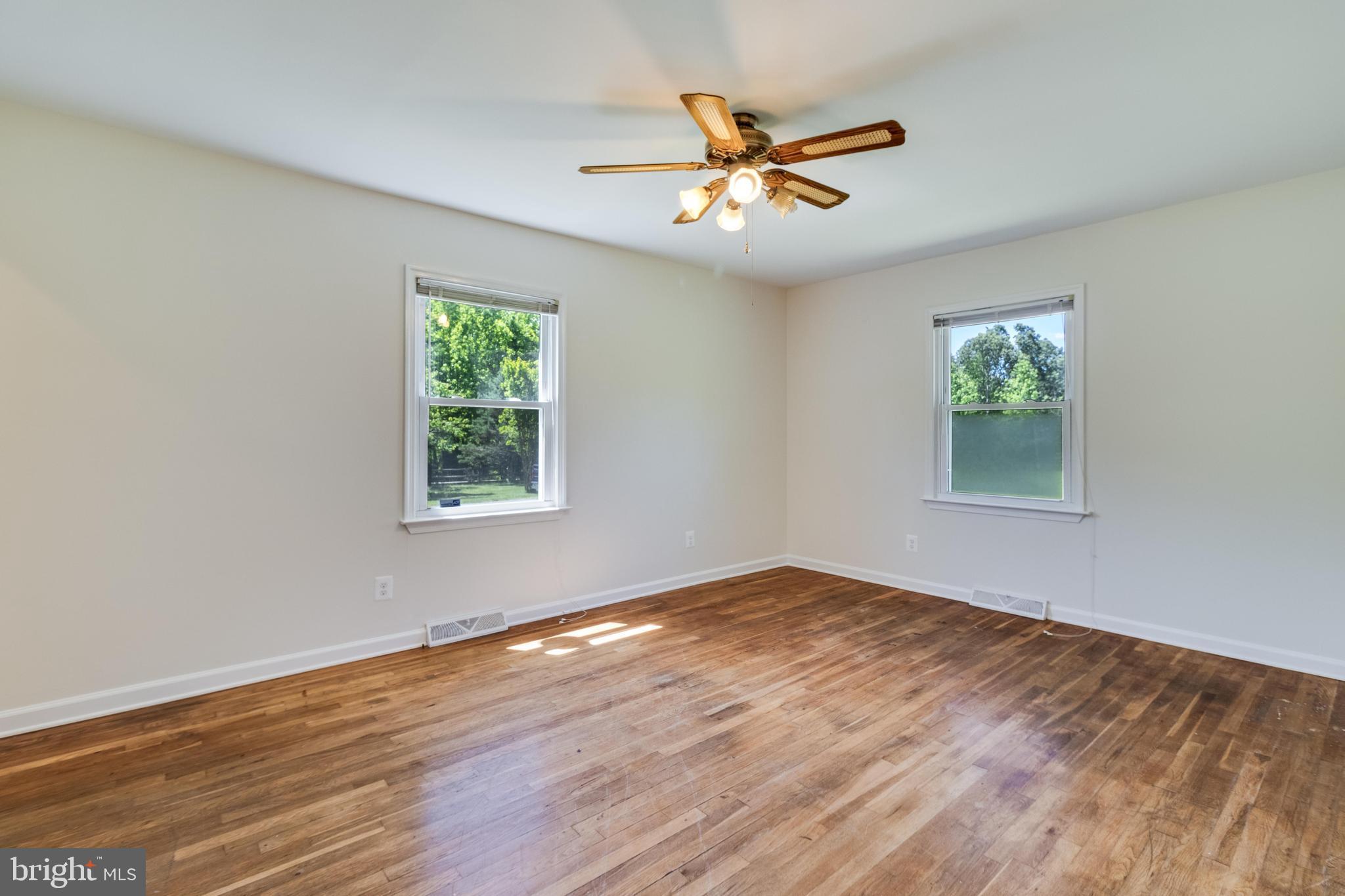 6215 Home Pl