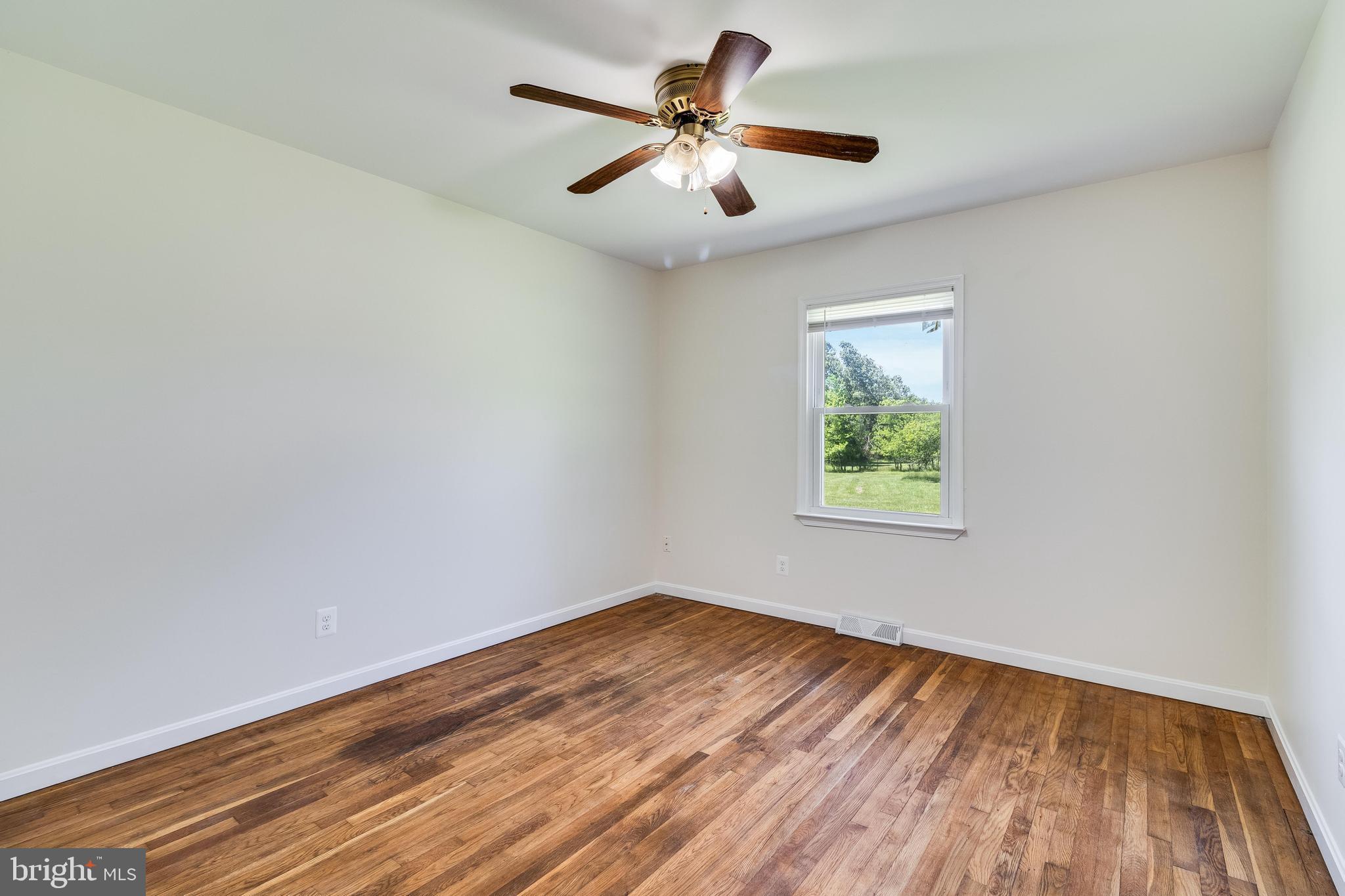 6215 Home Pl