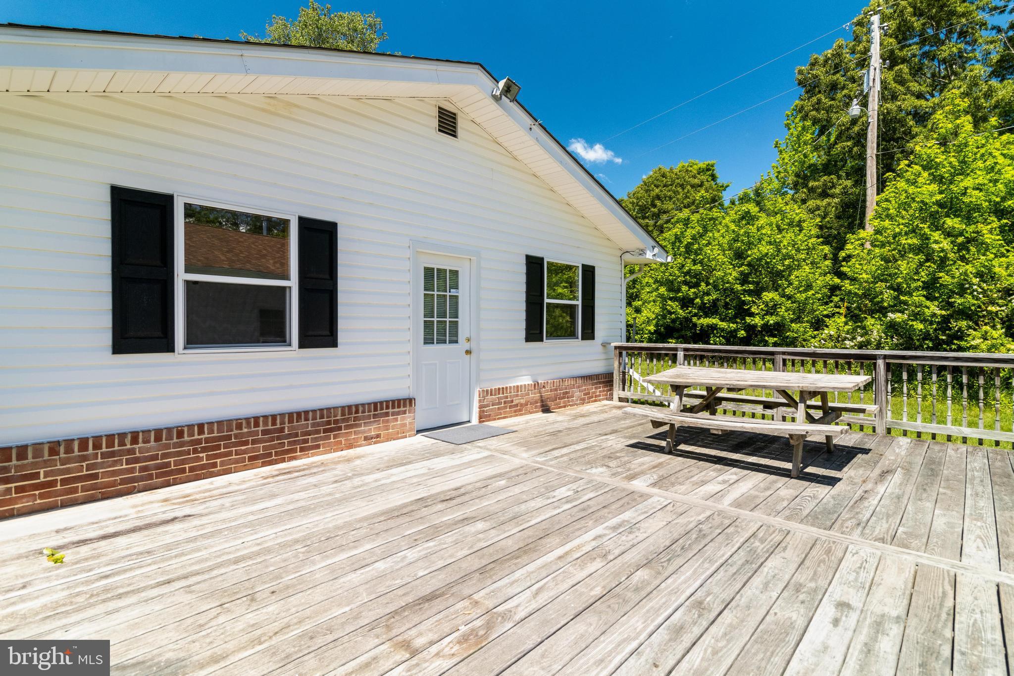 6215 Home Pl