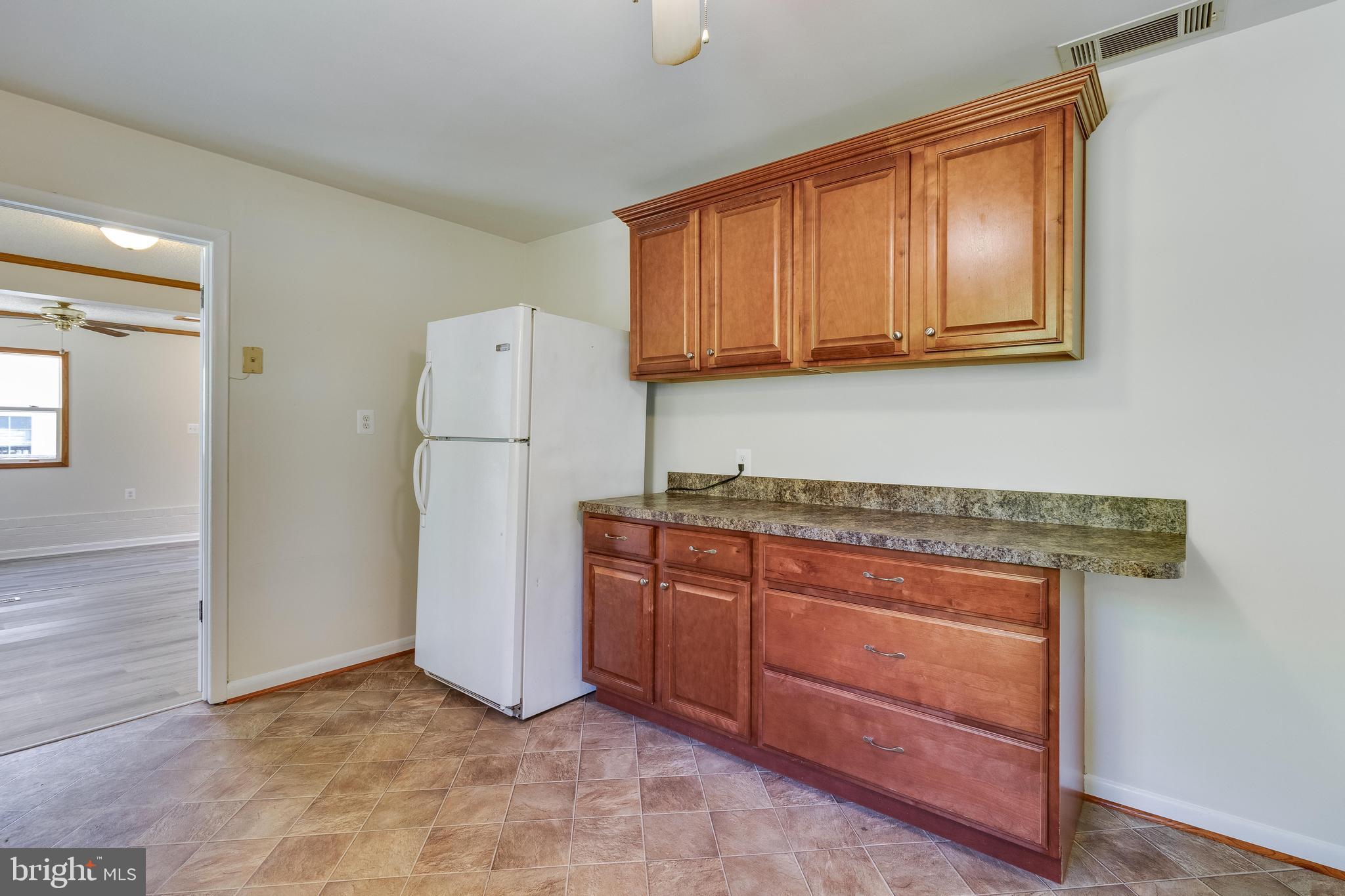 6215 Home Pl