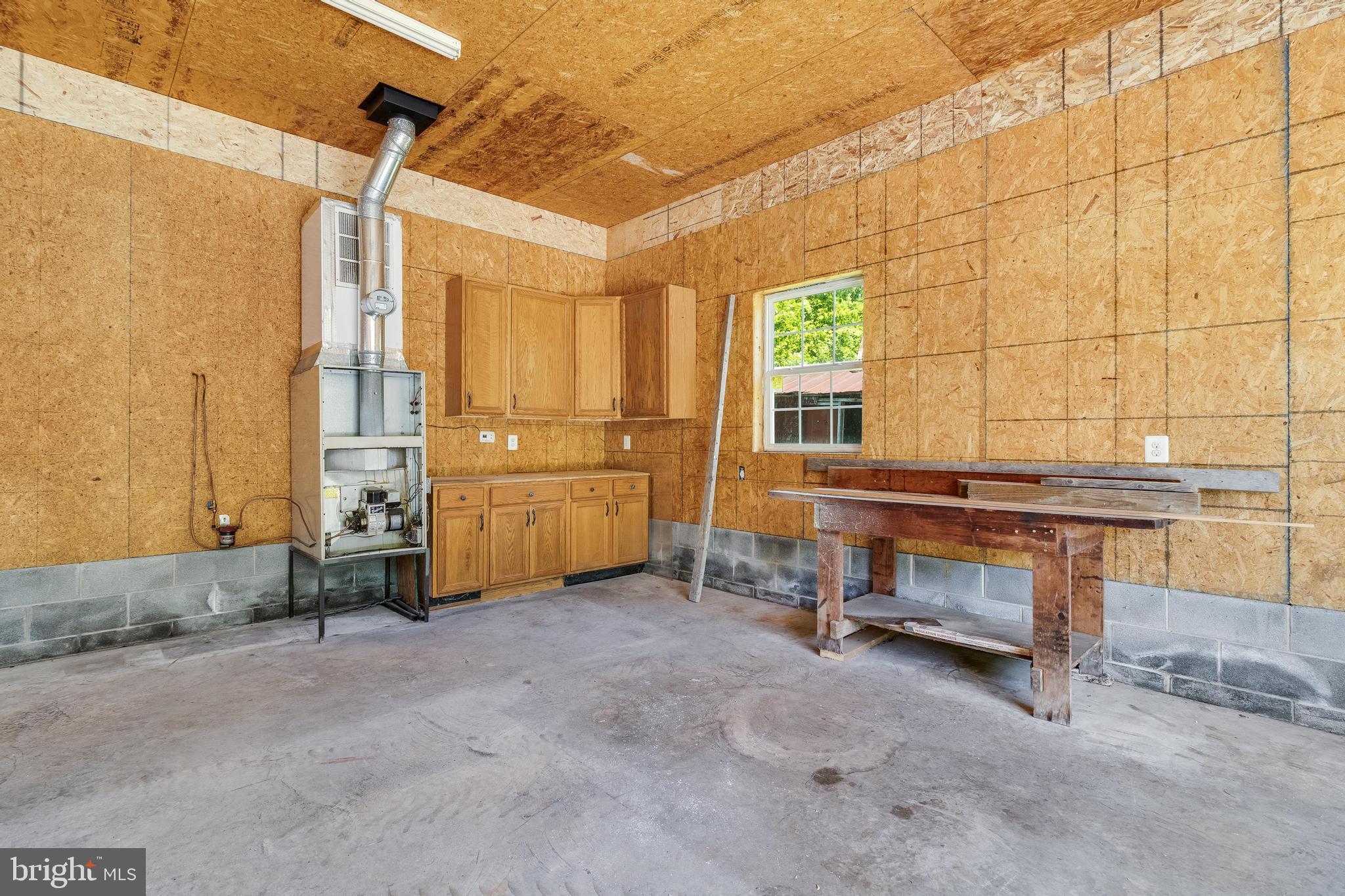 6215 Home Pl