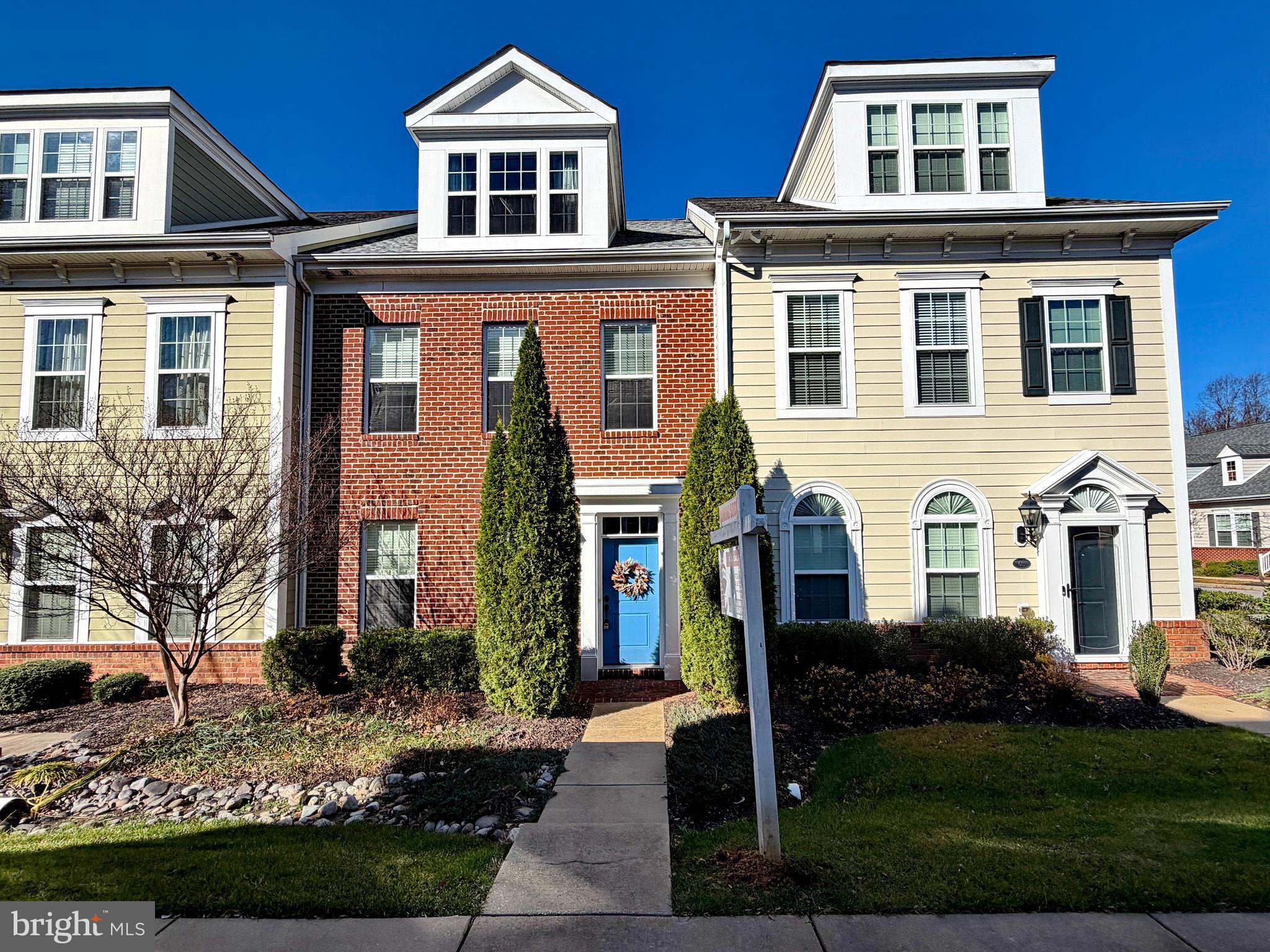 61 STEEPLECHASE DRIVE