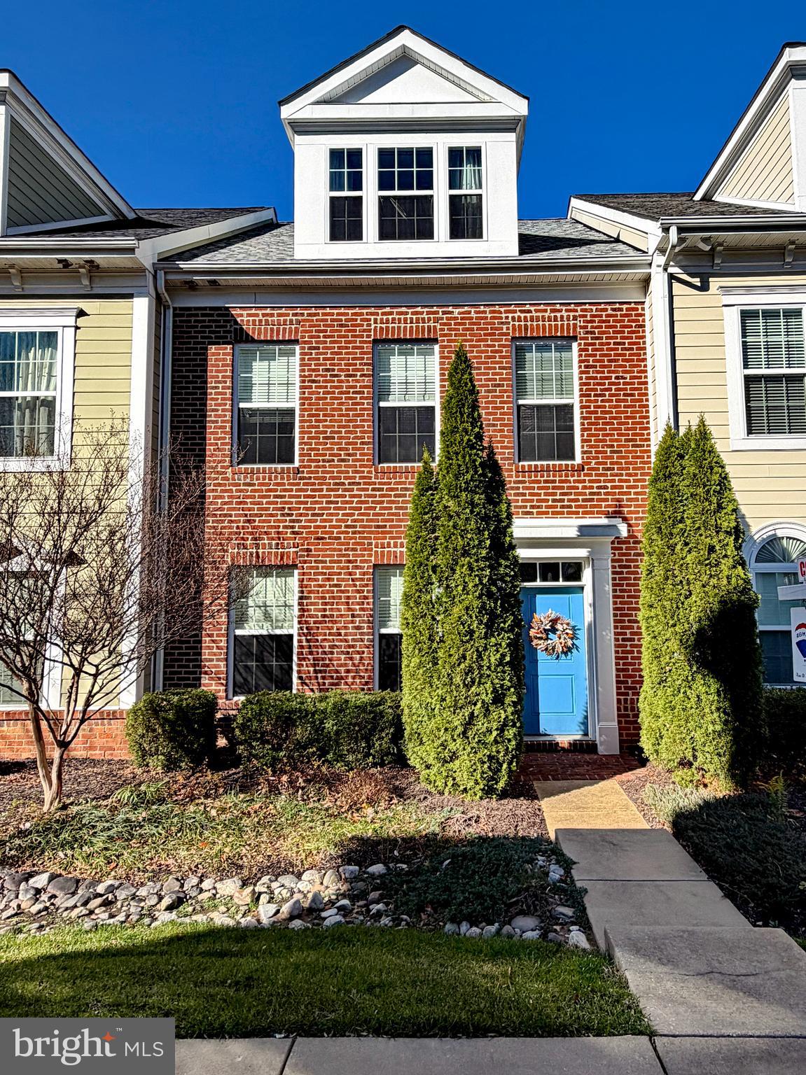 61 STEEPLECHASE DRIVE