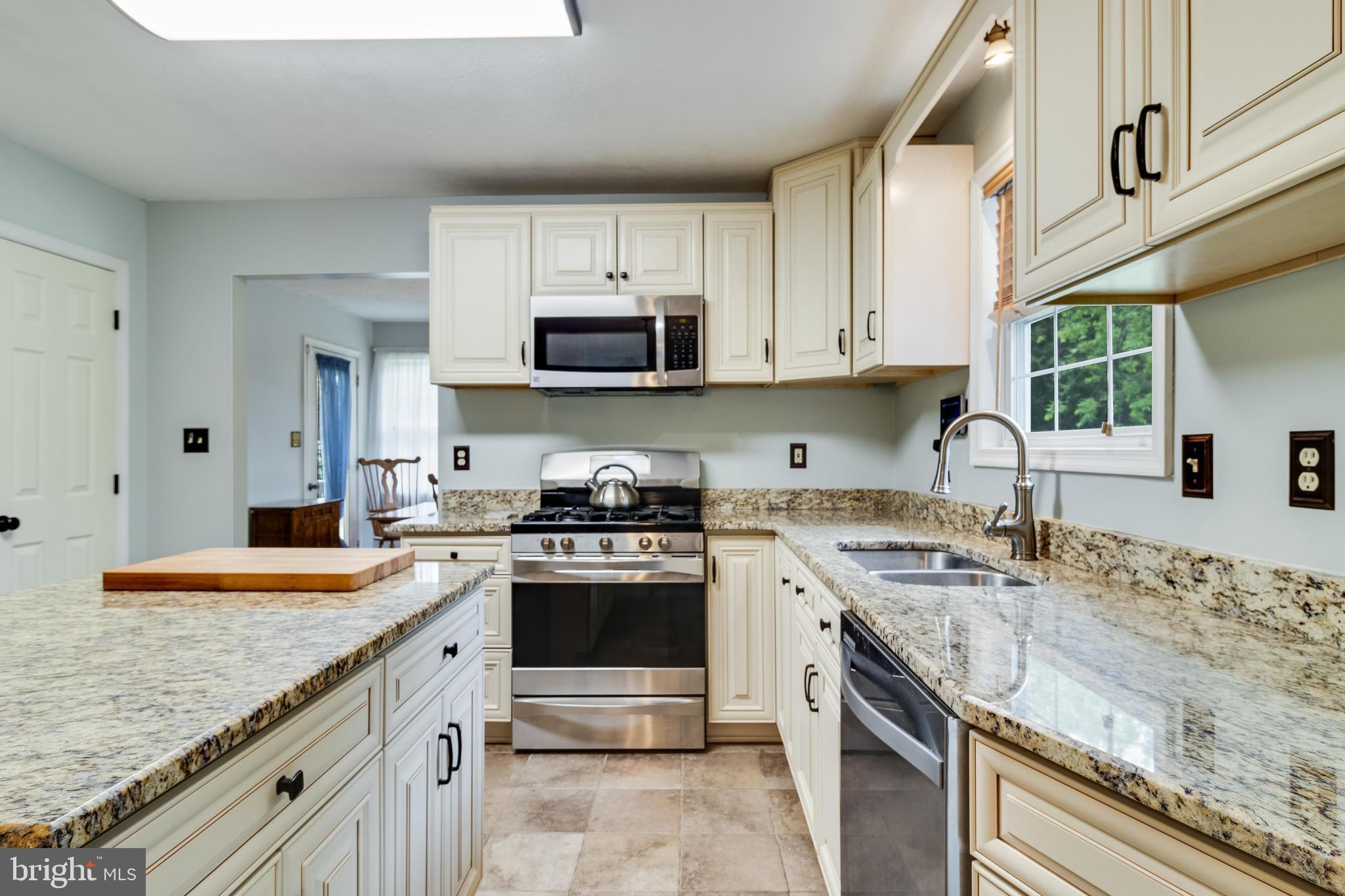 21747 Potomac View Dr