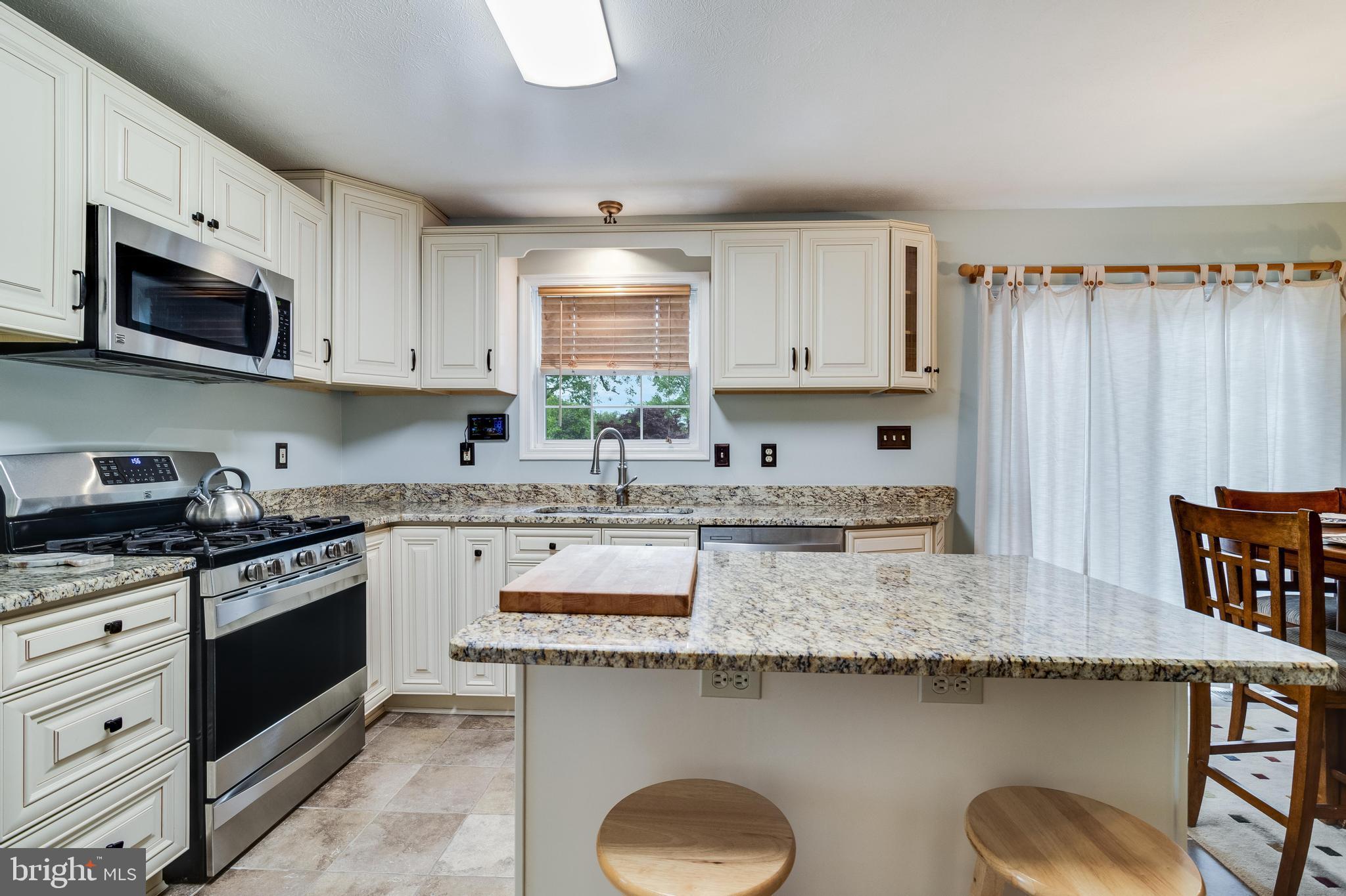 21747 Potomac View Dr