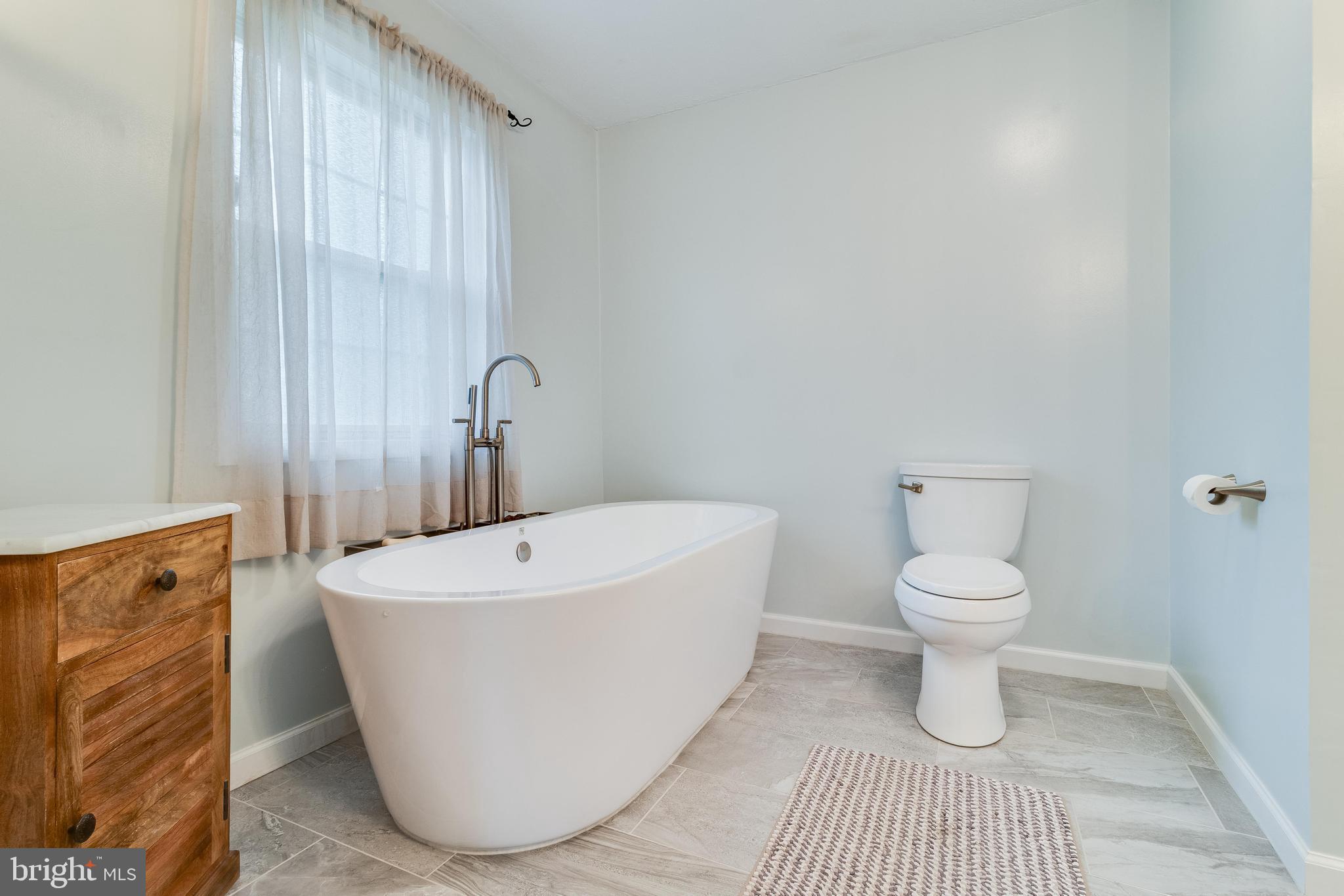 21747 Potomac View Dr