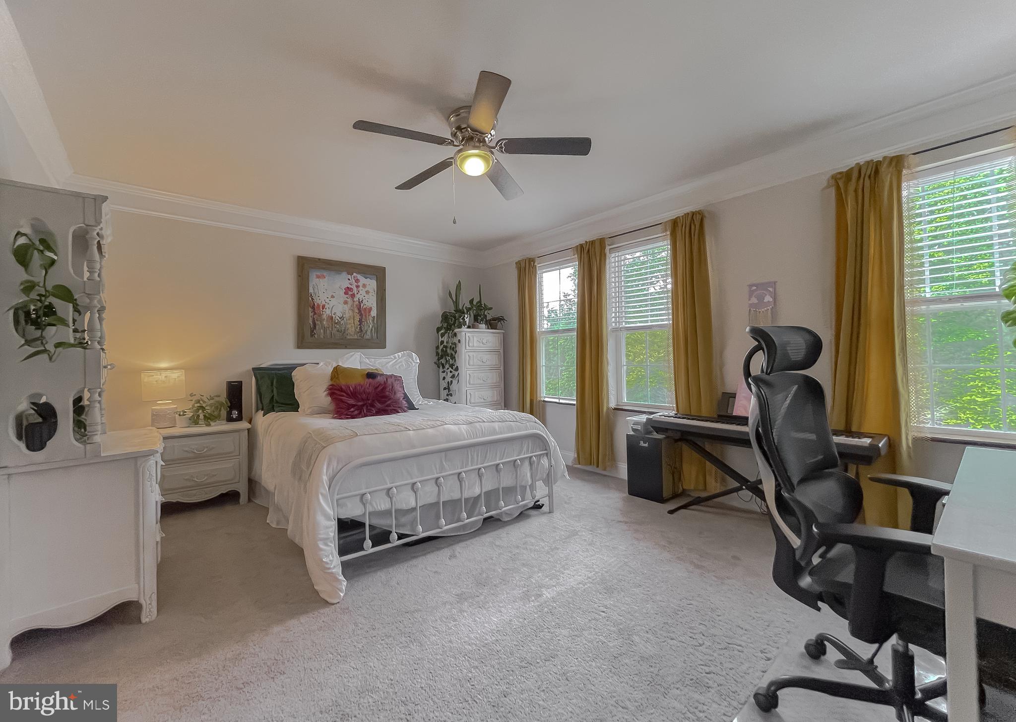 45407 Englewood Way