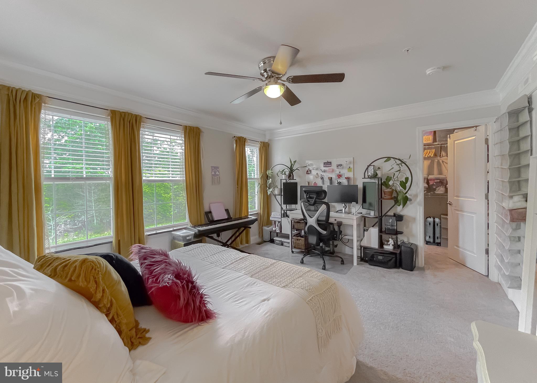 45407 Englewood Way