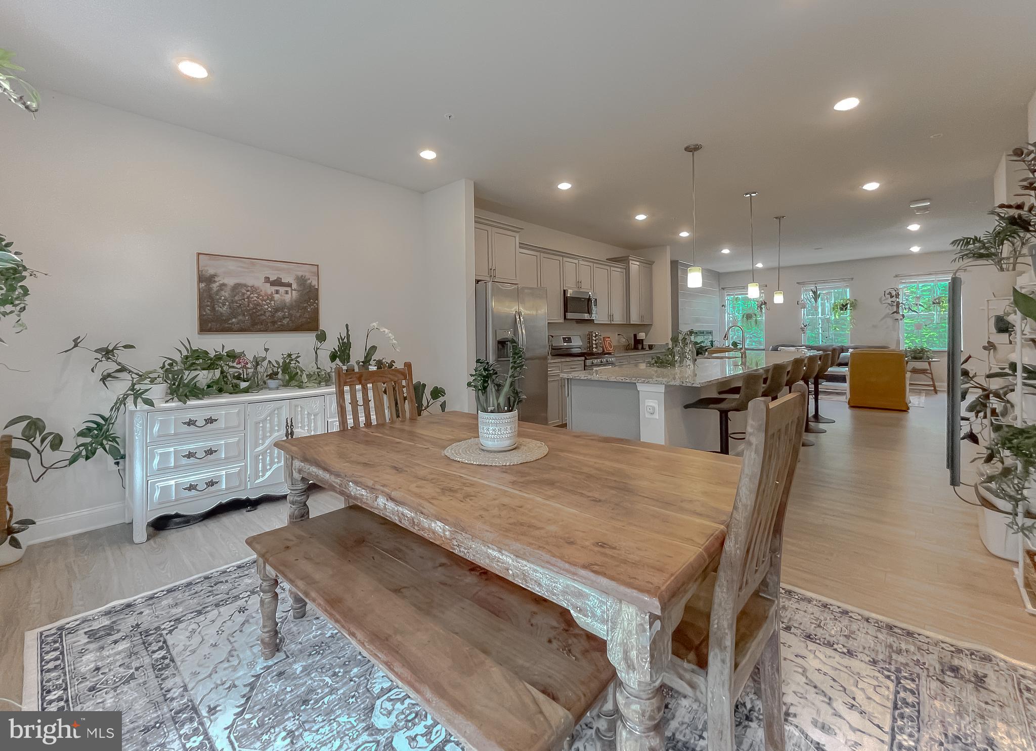 45407 Englewood Way