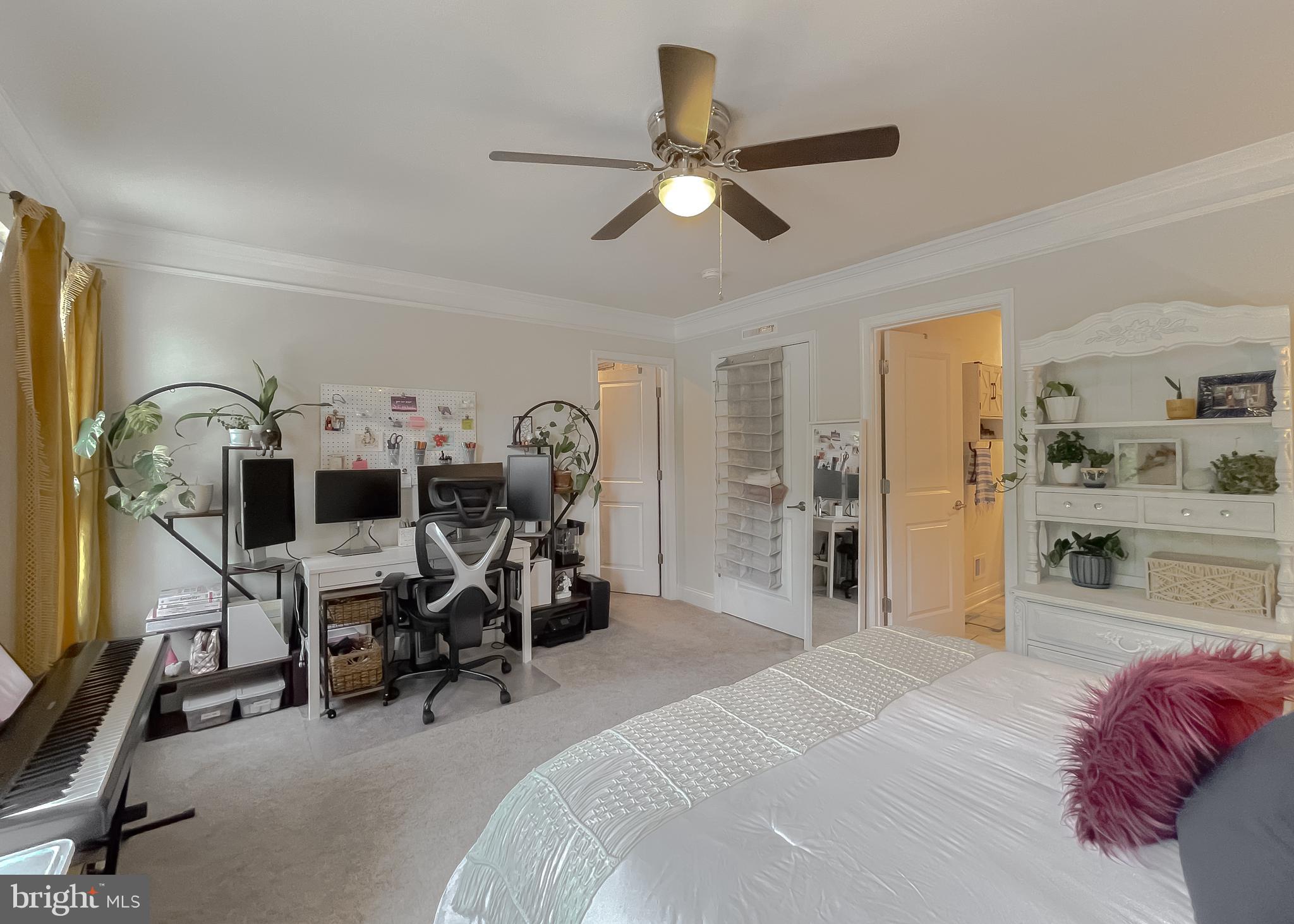 45407 Englewood Way