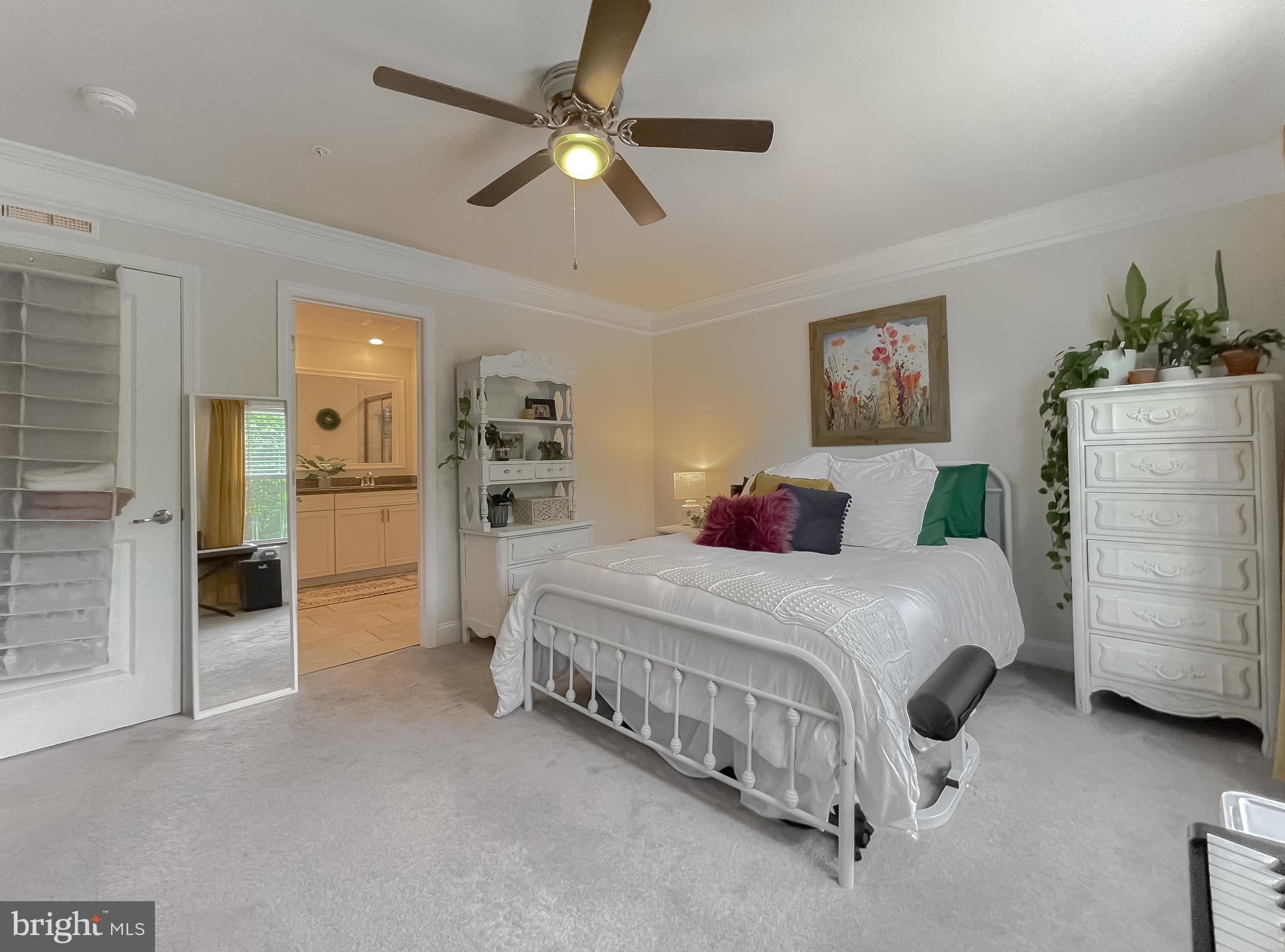 45407 Englewood Way