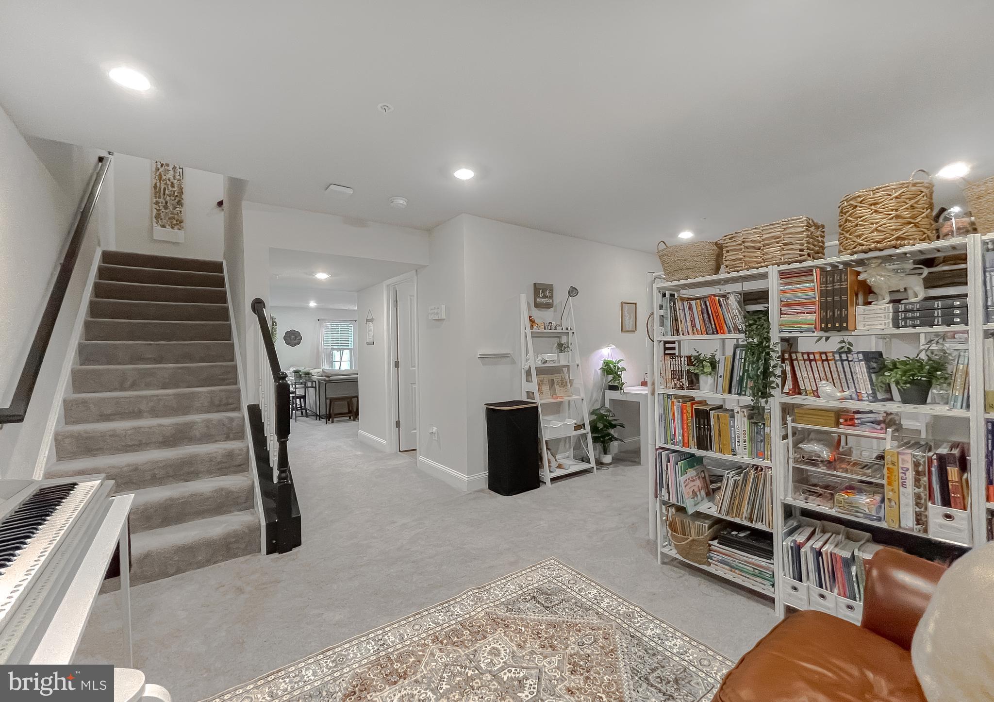 45407 Englewood Way