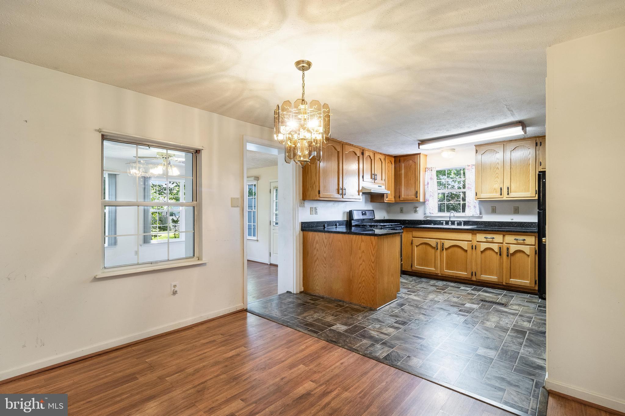 45525 Hickory Hills Cir