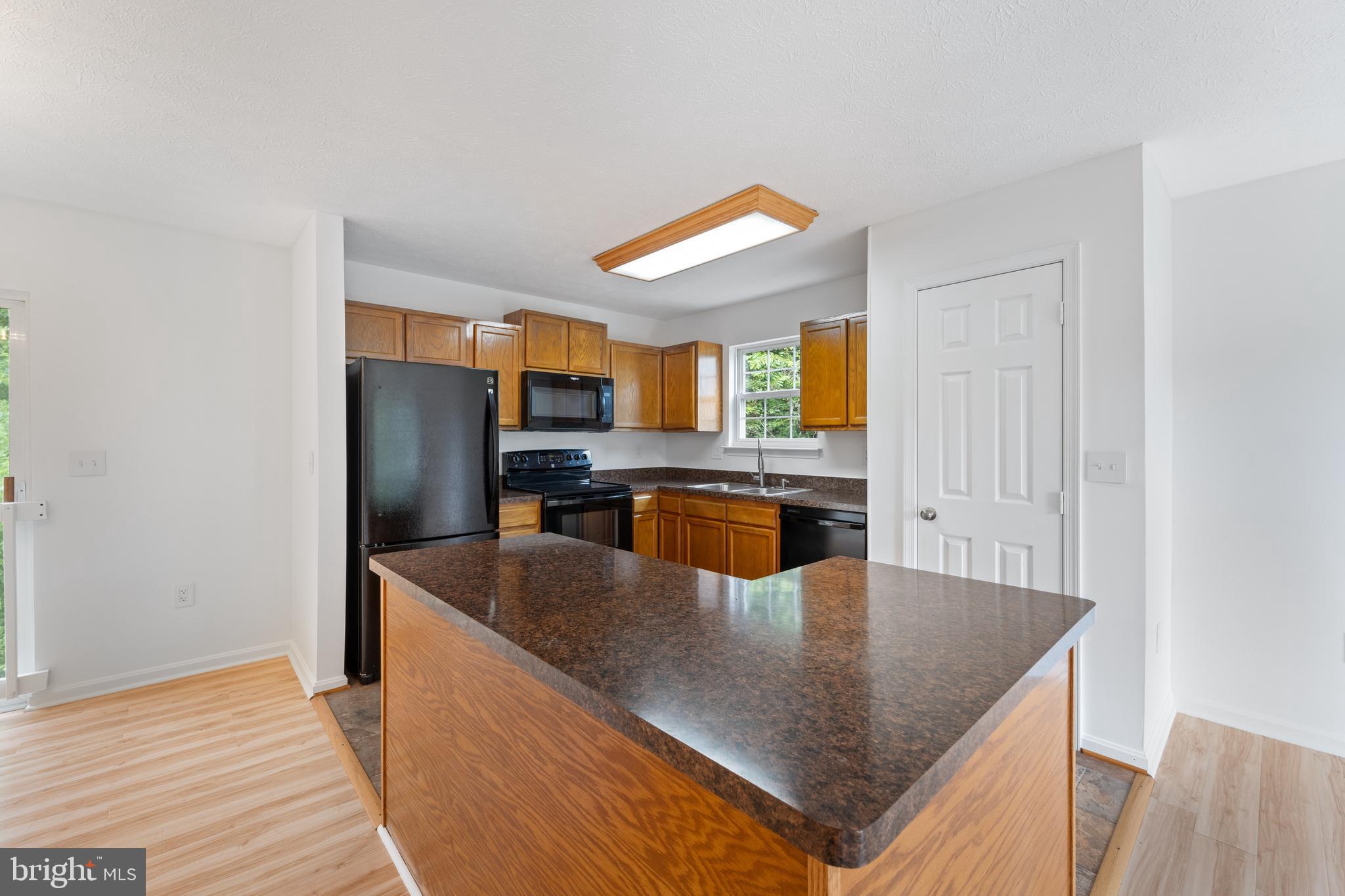 35416 Army Navy Dr