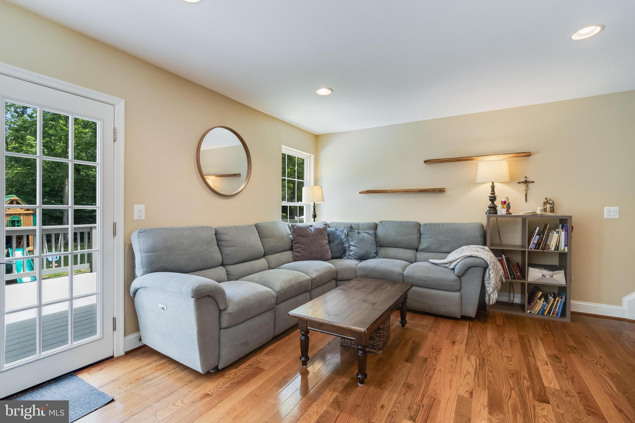 20854 Dove Pl