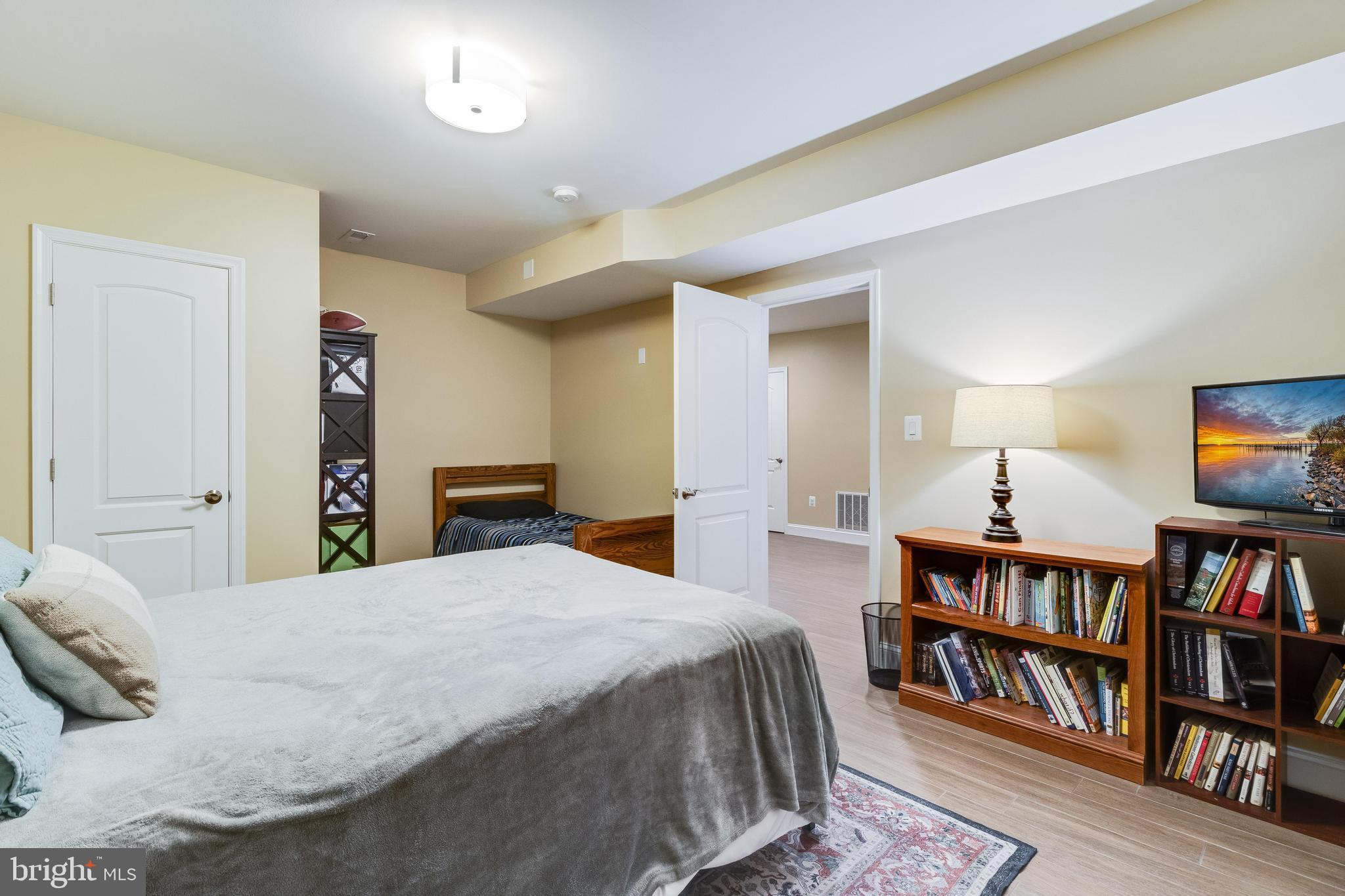 20854 Dove Pl