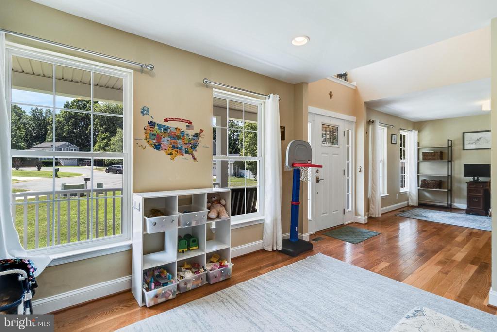 20854 Dove Pl