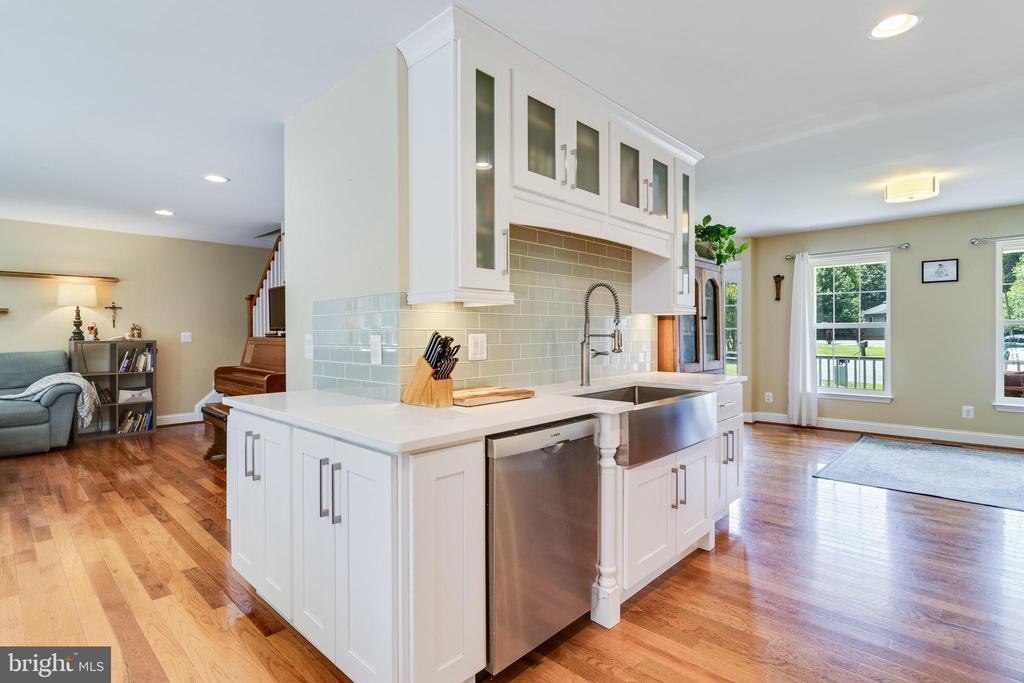 20854 Dove Pl