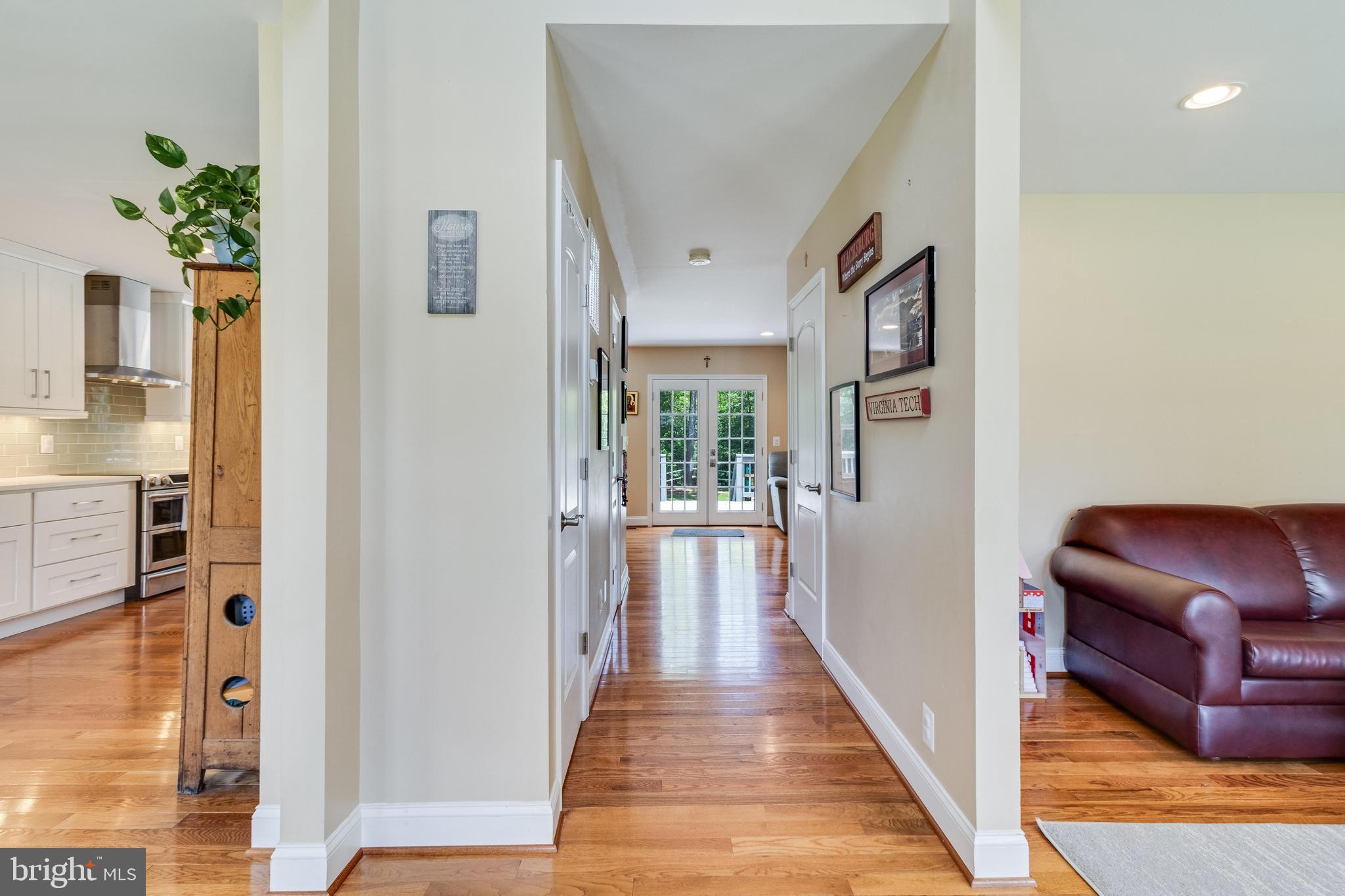 20854 Dove Pl