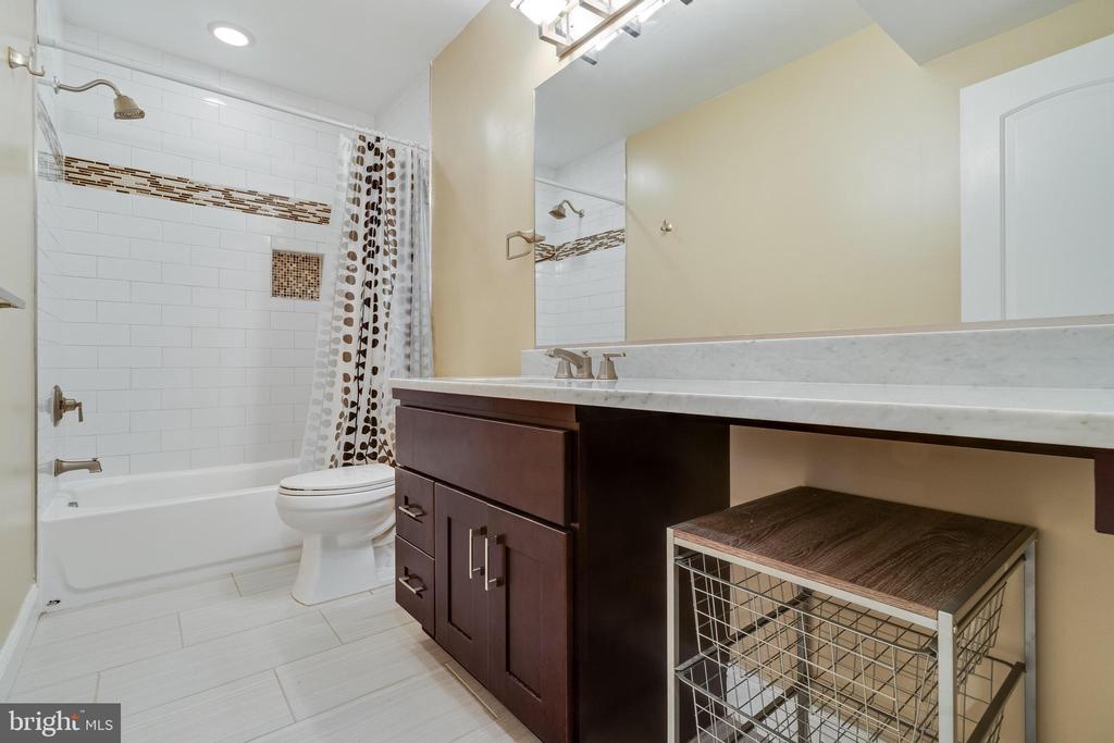 20854 Dove Pl