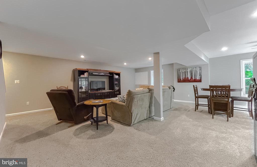 21104 Rosebay Way